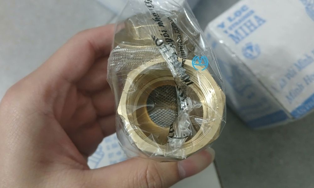 kết nối ren của y lọc miha dn25