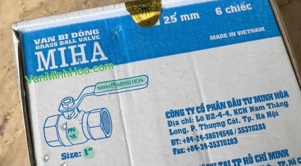 cận cảnh hộp của van bi miha tay inox dn25