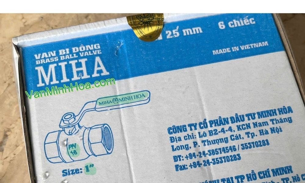 cận cảnh hộp của van bi miha tay inox dn25