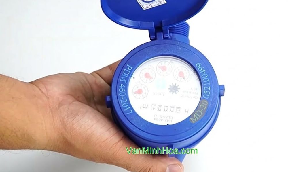 cận cảnh mặt hiển thị đồng hồ nước md dn20