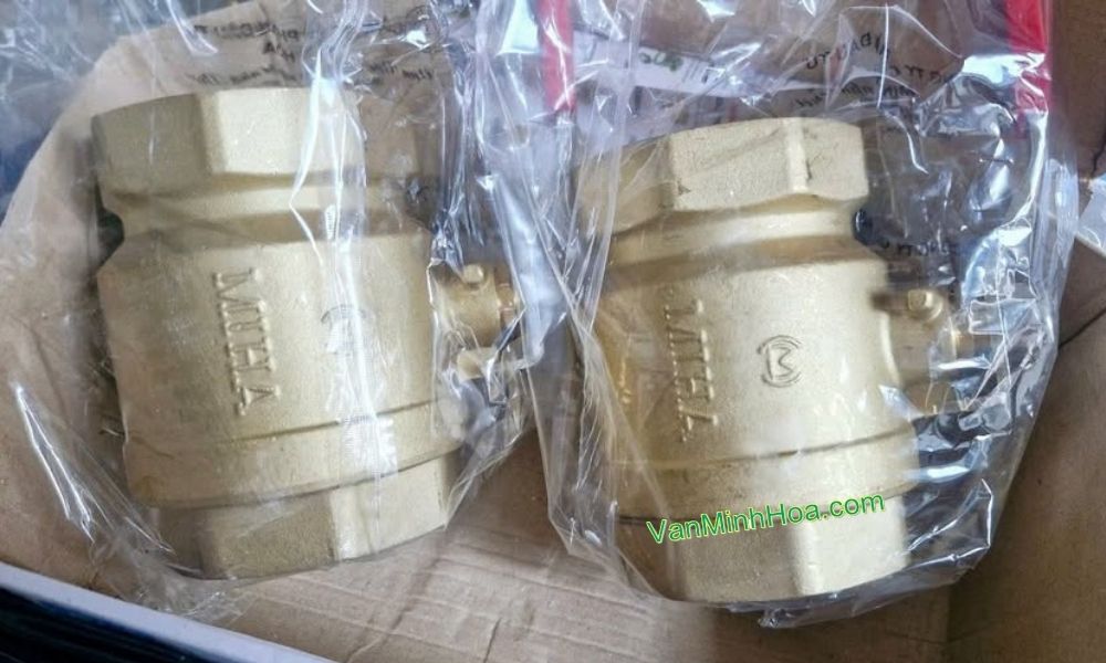 cận cảnh thân van bi miha tay inox dn65