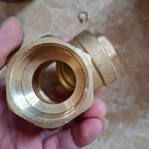 van 1 chiều lá miha dn65