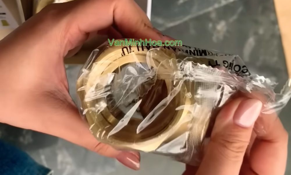 cận cảnh lòng van 1 chiều lá mbv dn40