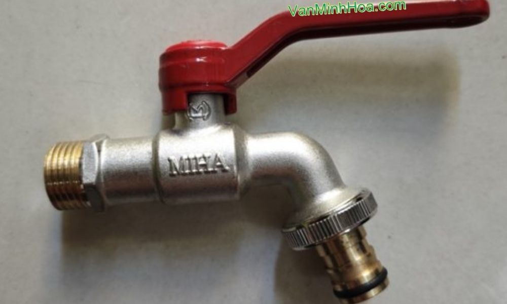 cận cảnh vòi vườn đồng mạ miha pn16 dn20