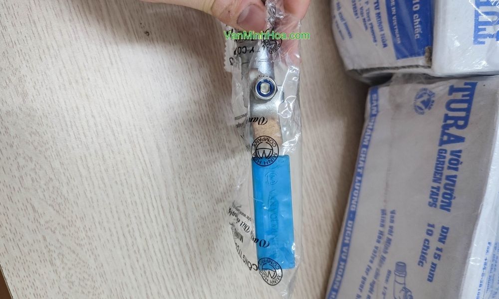 tay gạt của vòi vườn hợp kim tura pn10 dn15